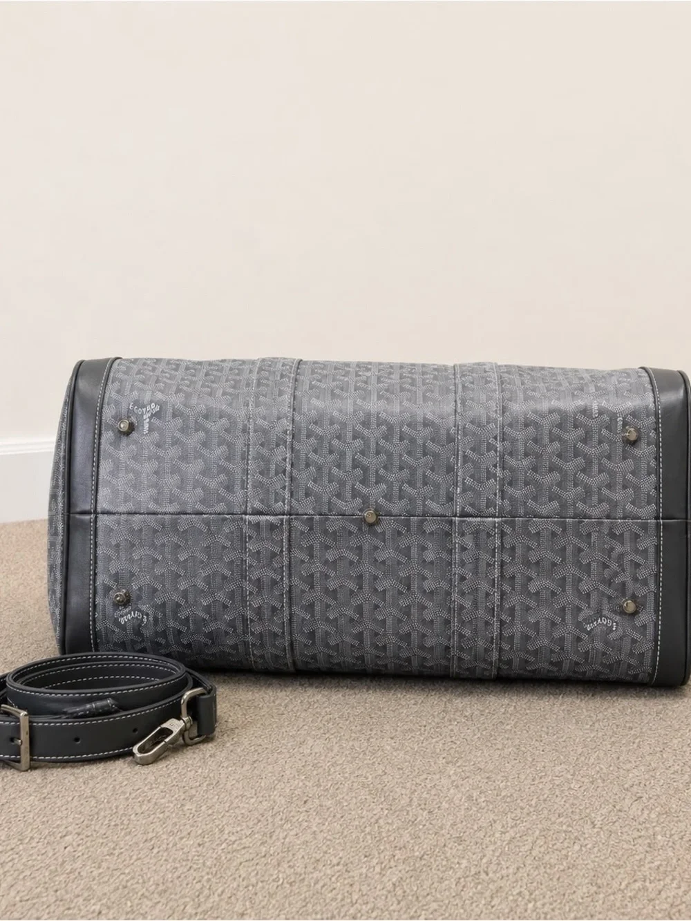 Gray Patterned Men's Duffel bag